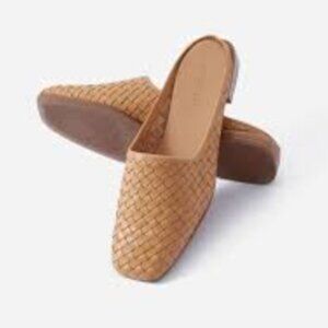 Everlane Woven Leather Flat Mule - Nude Size 8